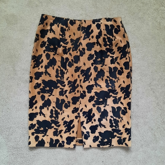 Danier suede print skirt - Picture 2 of 2